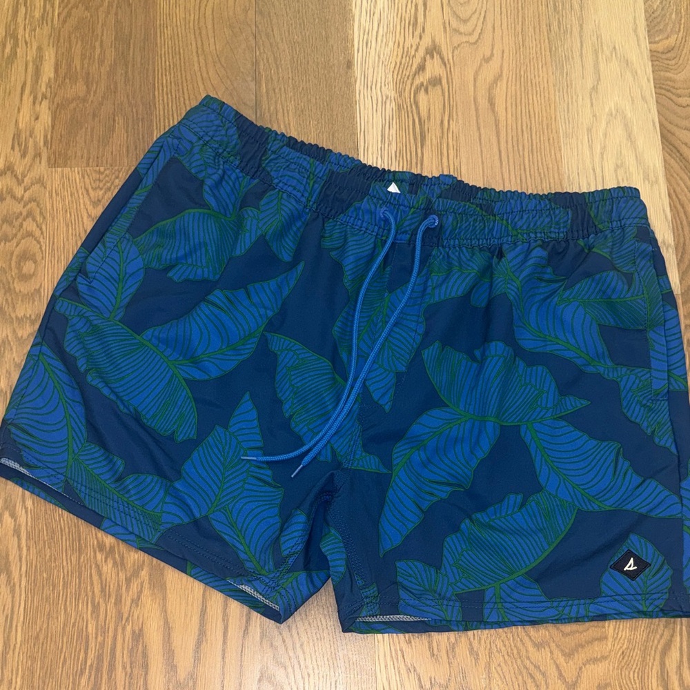 Sperry Leaf Swim Trunks 6”